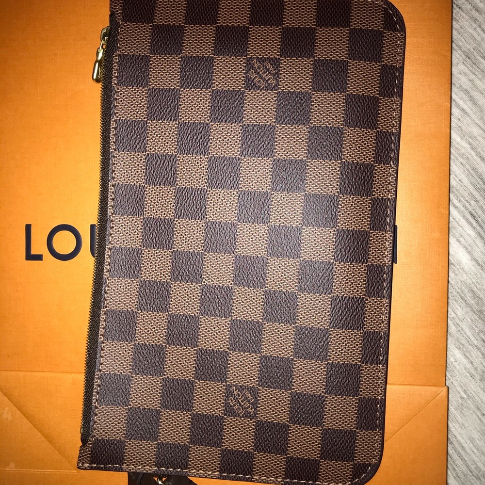 LOUIS VUITTON POCHETTE - Picture 3 of 3